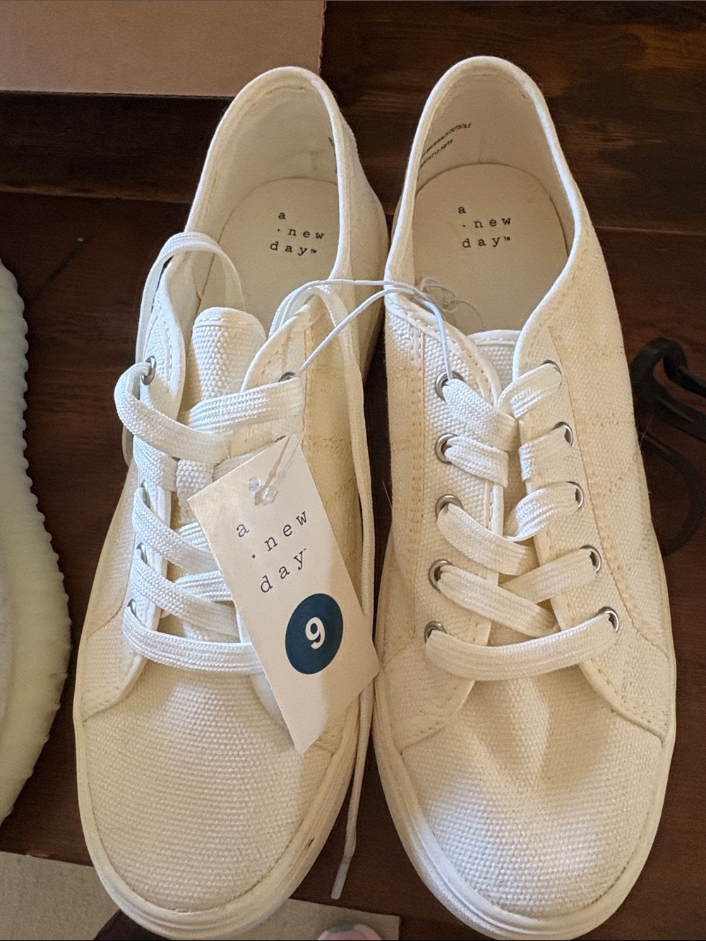 a new day Off-White Canvas Low-Top Lace-Up Sneakers